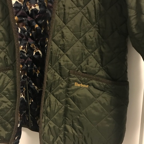RARE Barbour dog print jacket - Picture 2 of 7